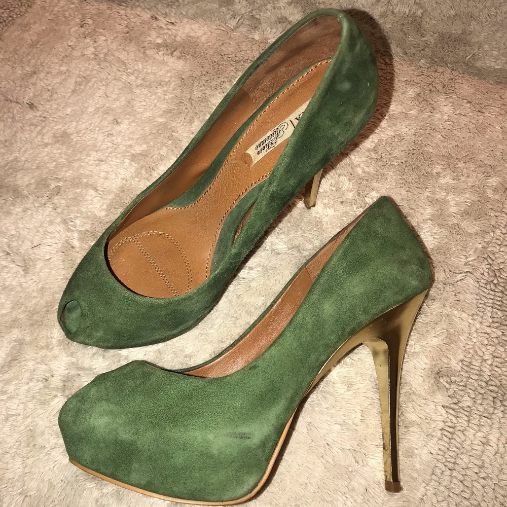 Gorgeous Green & Gold Zara peep toe pumps 6.5